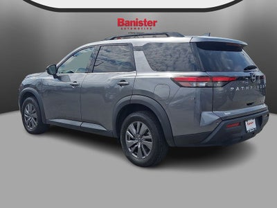 2024 Nissan Pathfinder SV