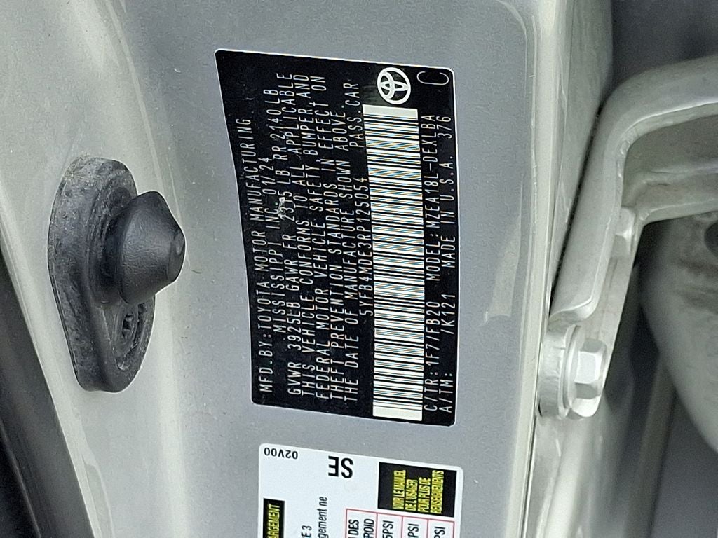 2024 Toyota Corolla LE