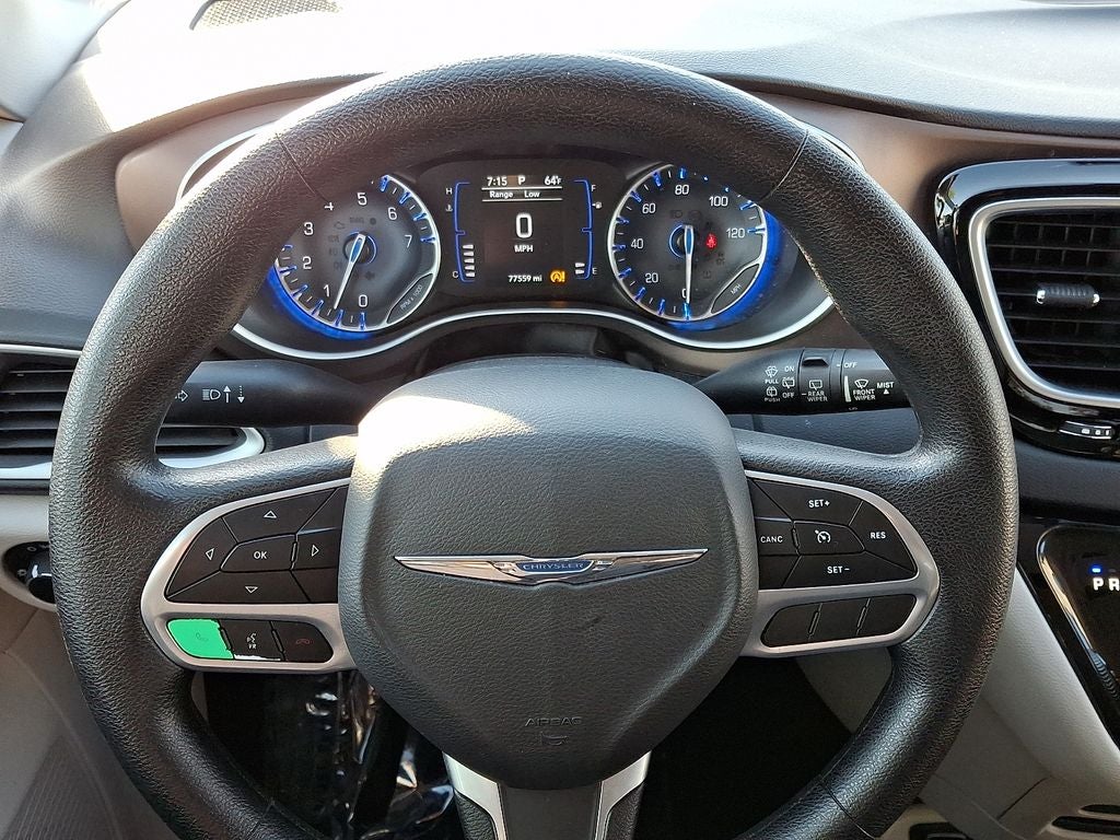 2021 Chrysler Voyager LX