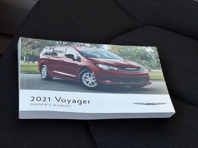 2021 Chrysler Voyager LX