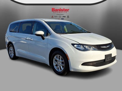 2021 Chrysler Voyager LX