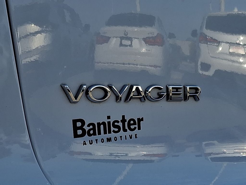 2021 Chrysler Voyager LX