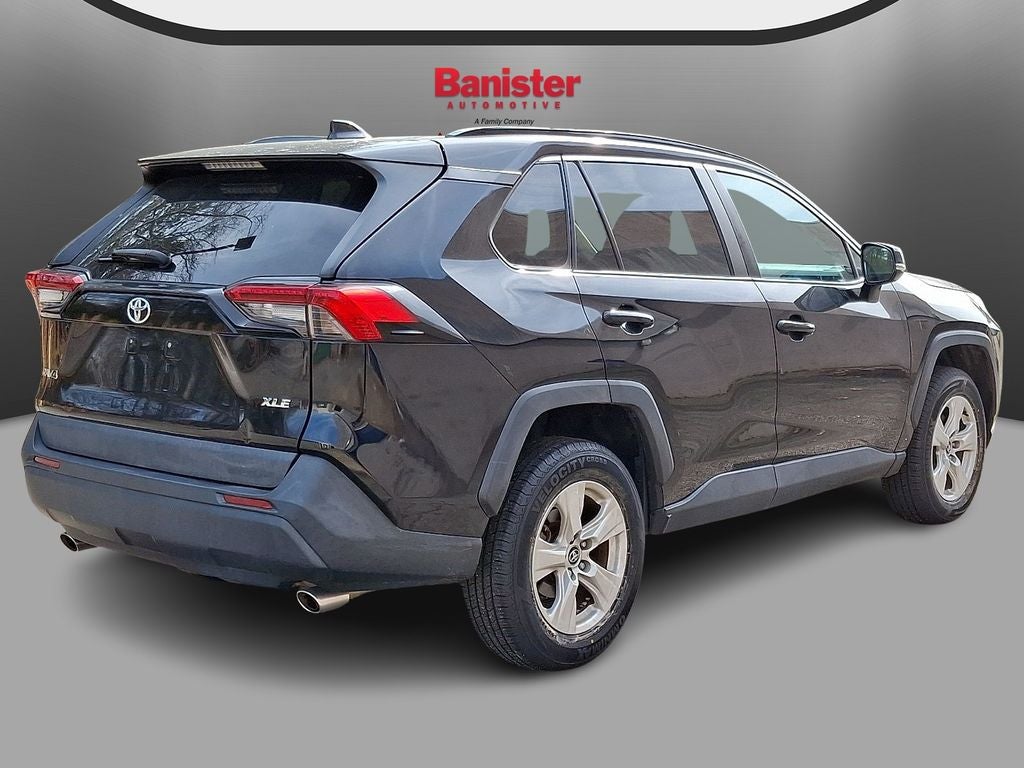 2020 Toyota RAV4 XLE