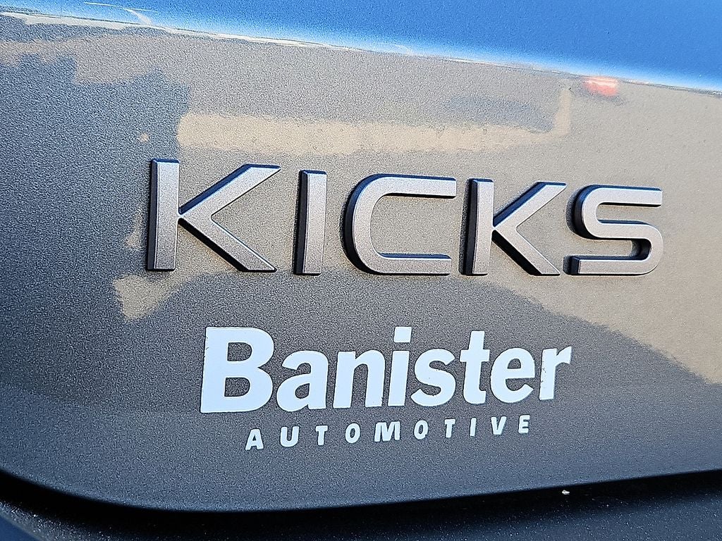 2025 Nissan Kicks S