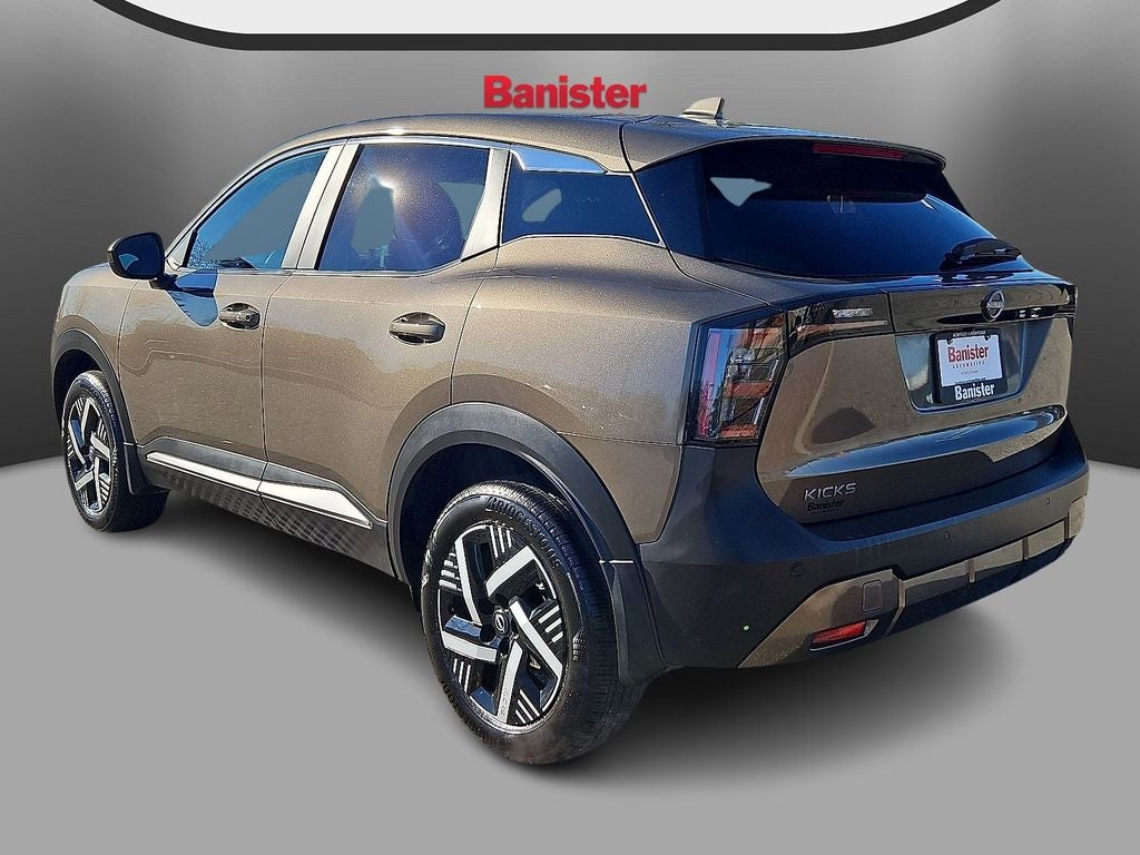 2025 Nissan Kicks SV