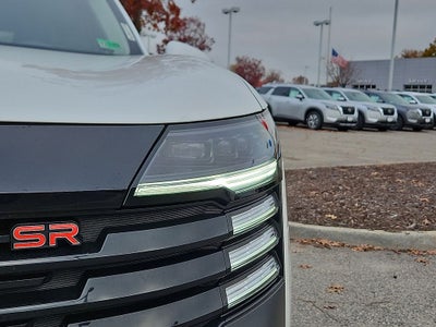 2025 Nissan Kicks SR