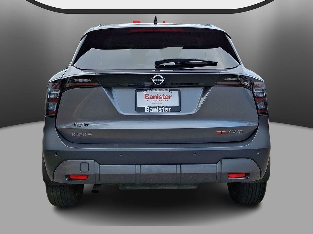 2025 Nissan Kicks SR