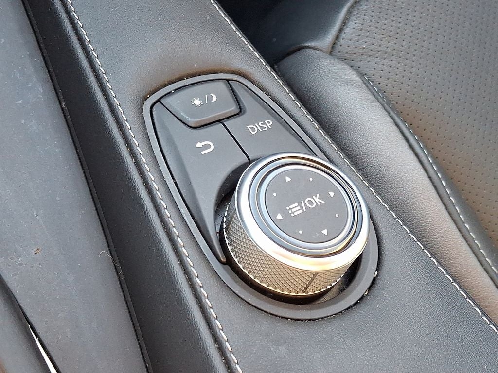 2023 INFINITI QX50 LUXE