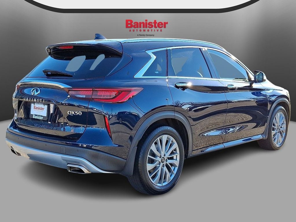 2023 INFINITI QX50 LUXE