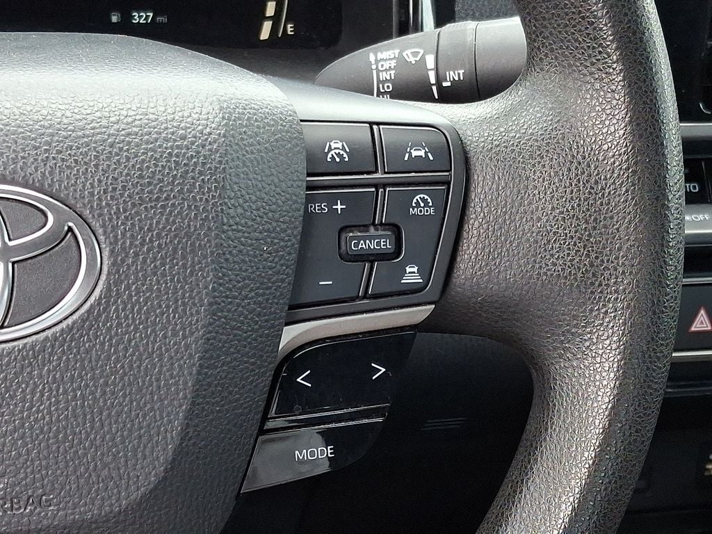 2025 Toyota Camry Hybrid LE