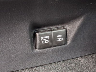 2025 Toyota Camry Hybrid LE
