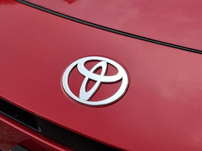 2025 Toyota Camry Hybrid LE