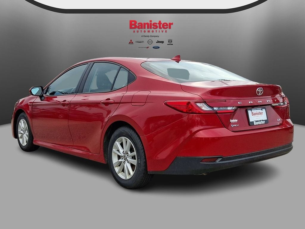 2025 Toyota Camry Hybrid LE