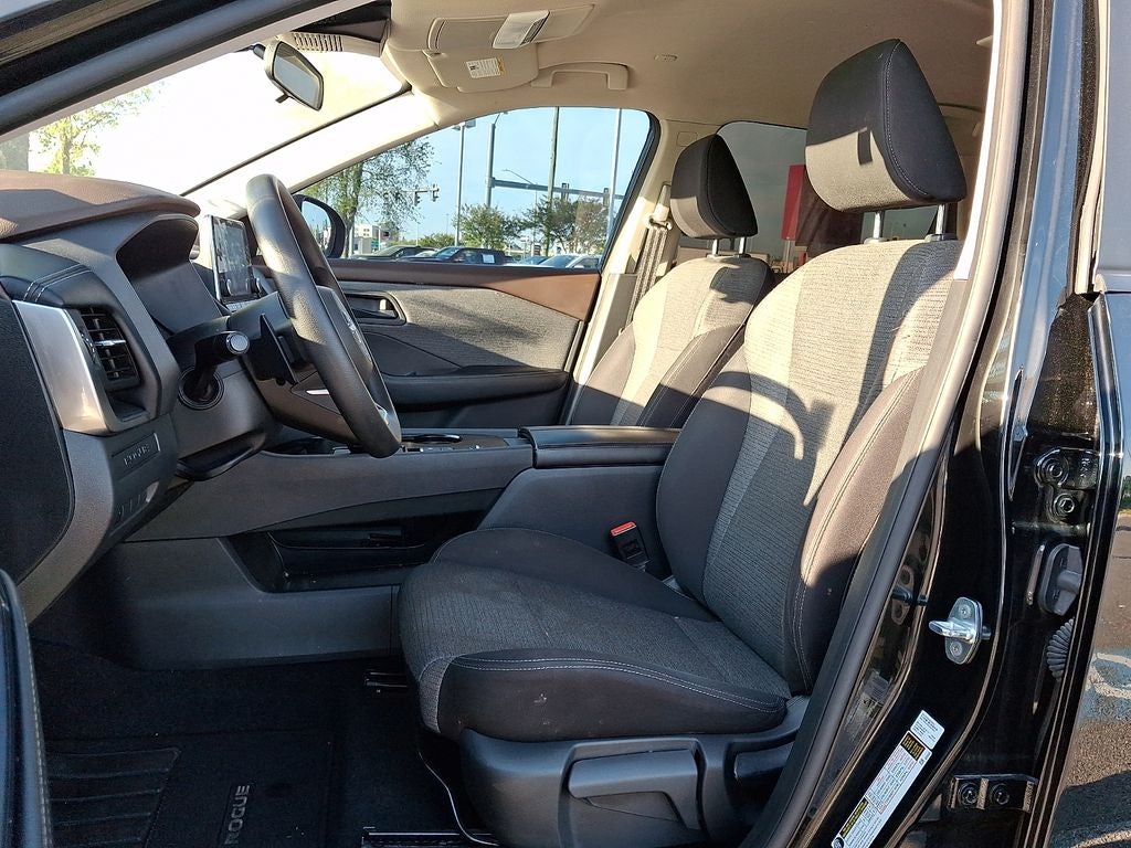 2022 Nissan Rogue S
