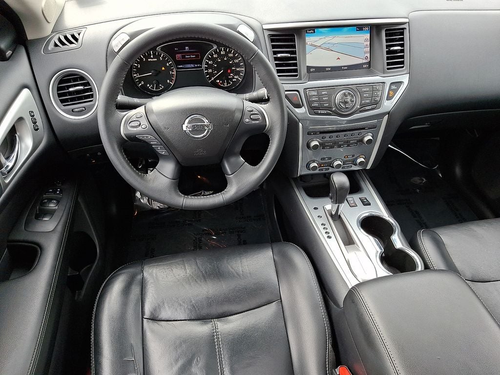 2017 Nissan Pathfinder SL