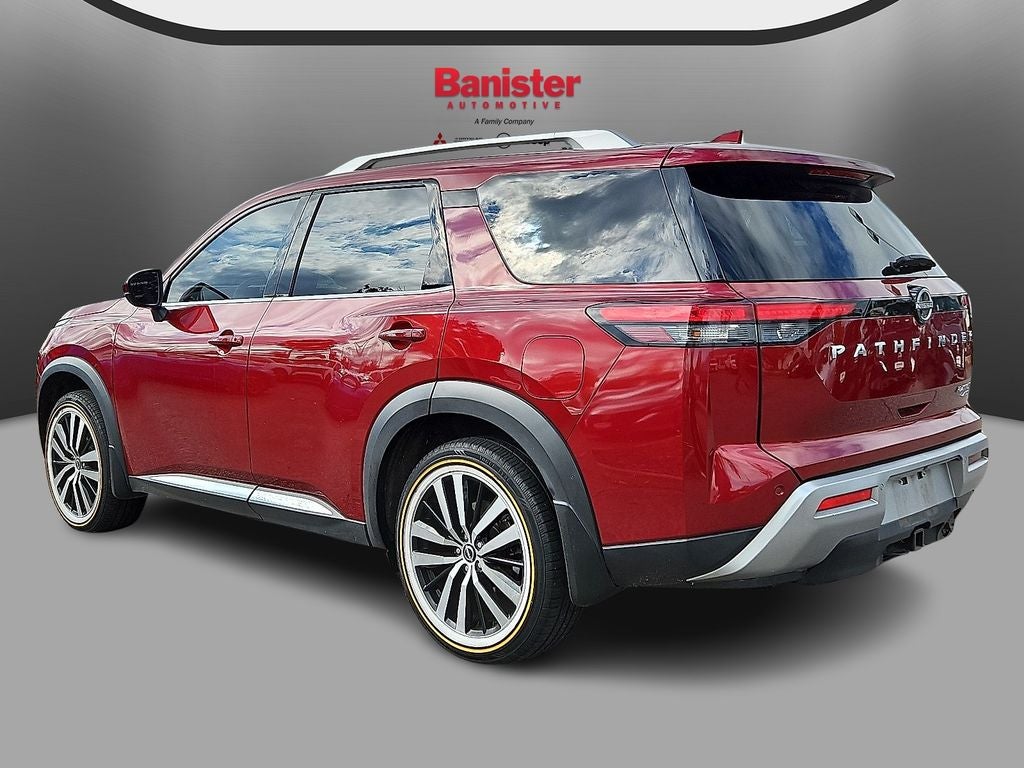 2023 Nissan Pathfinder Platinum