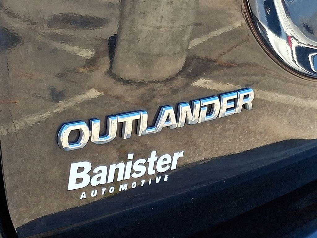 2020 Mitsubishi Outlander ES