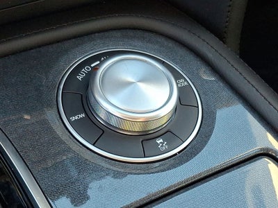 2024 Nissan Armada SV