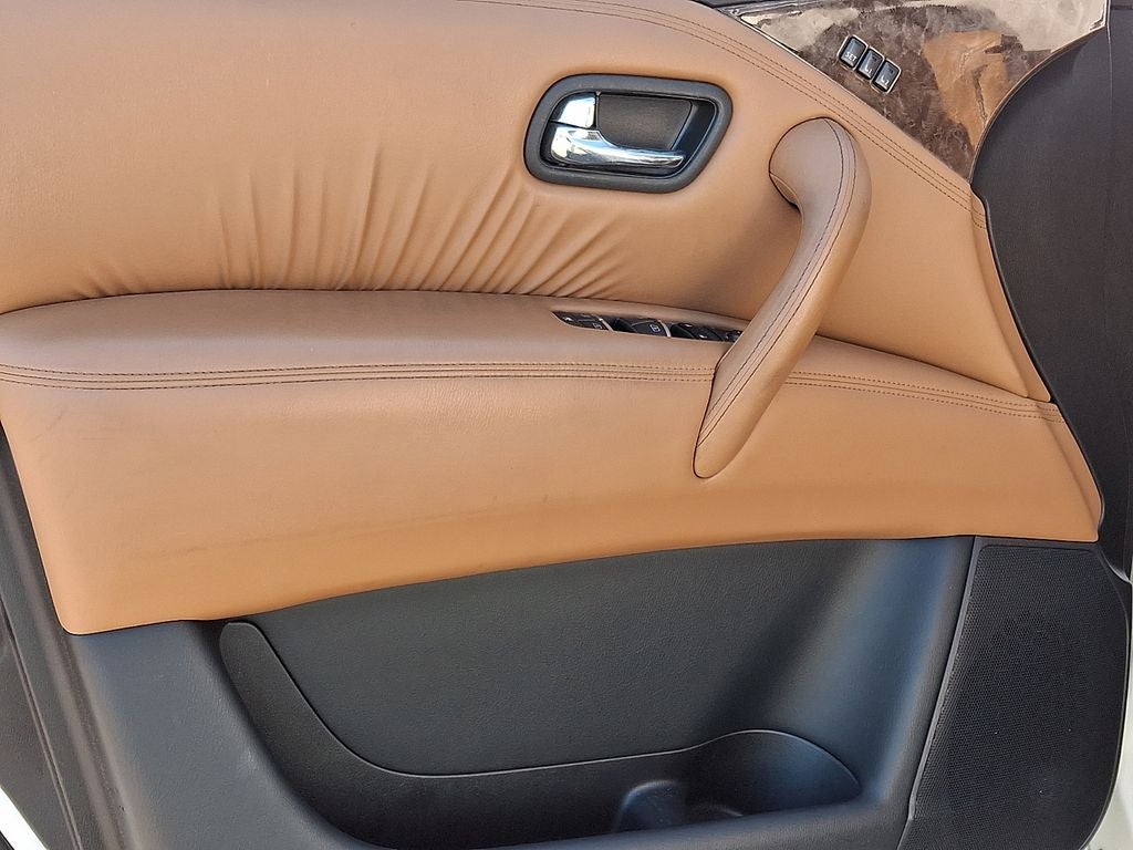 2016 INFINITI QX80 Base