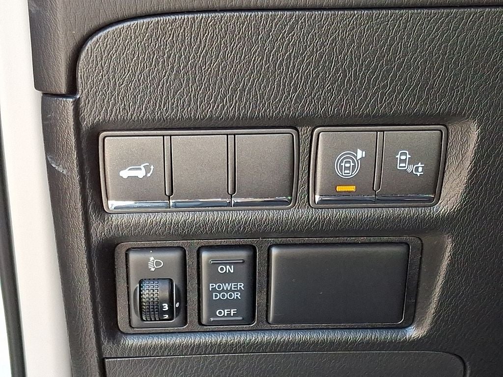 2016 INFINITI QX80 Base