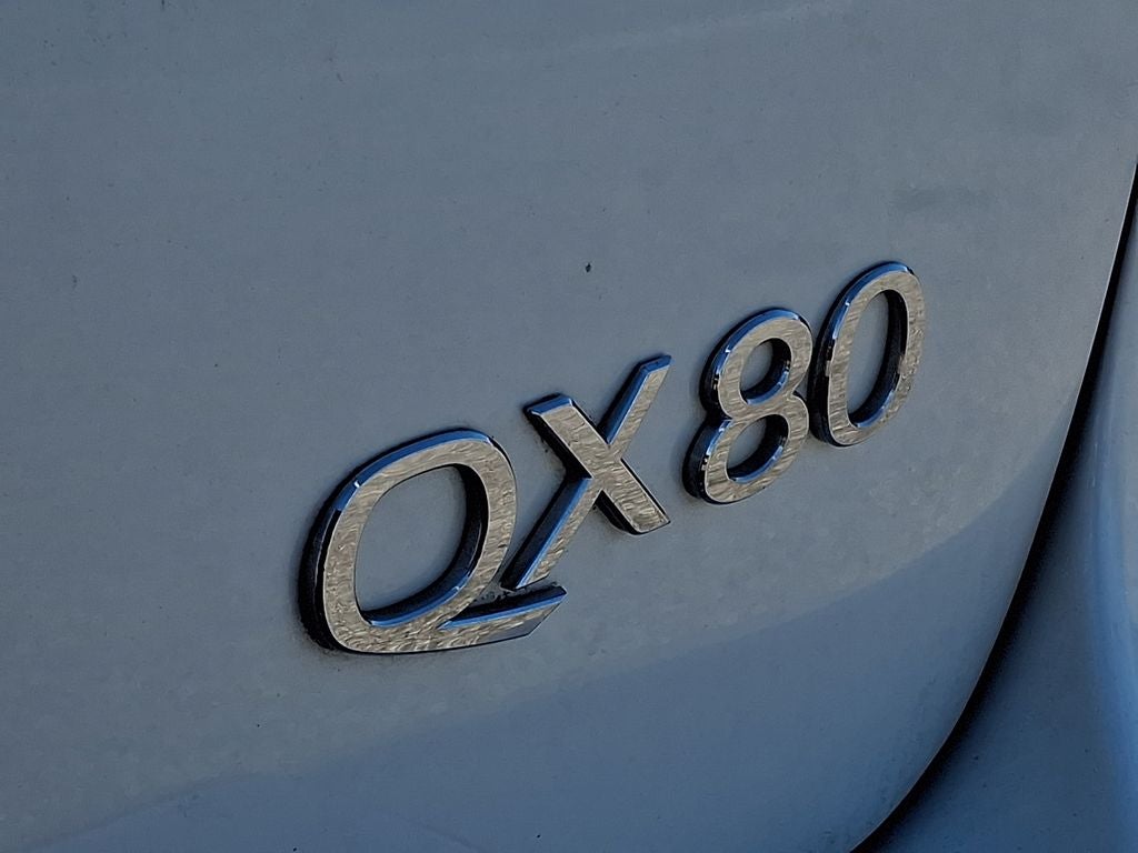 2016 INFINITI QX80 Base