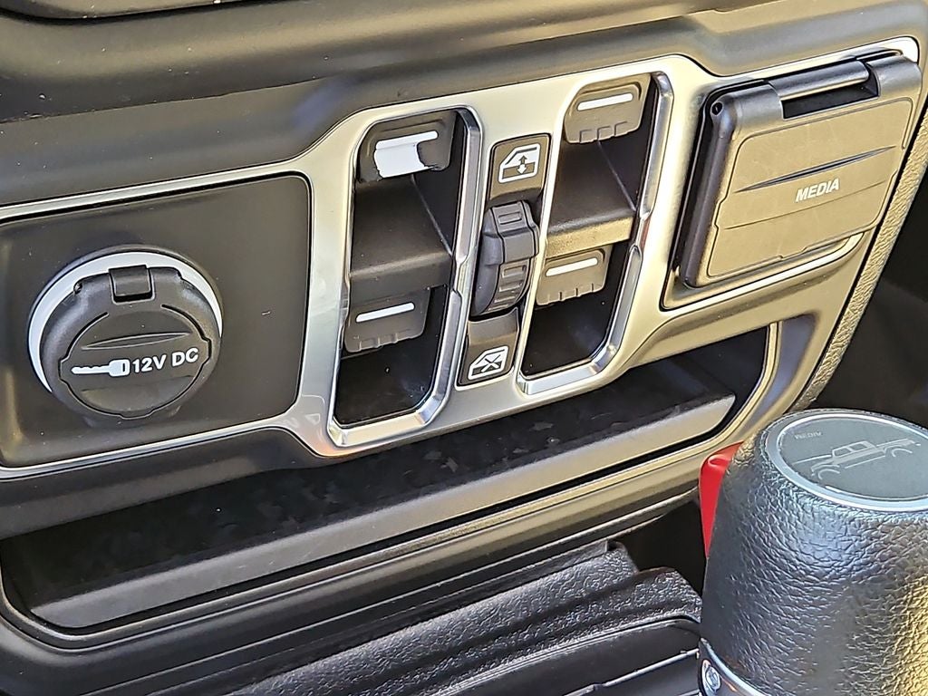 2023 Jeep Gladiator Sport