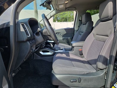 2022 Nissan Frontier Crew Cab SV 4x4