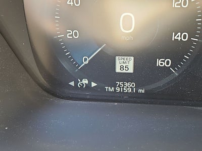 2021 Volvo XC90 T6 Momentum 7 Passenger