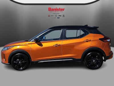 2022 Nissan Kicks SR