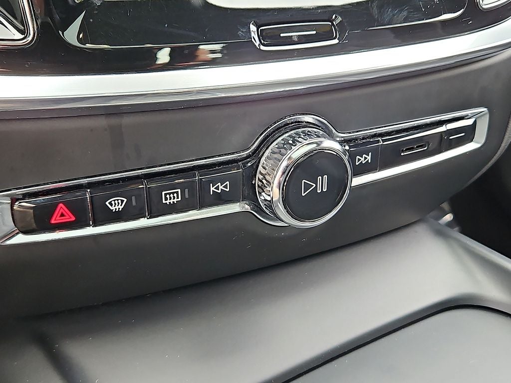 2020 Volvo S60 Momentum
