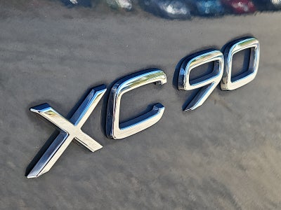 2021 Volvo XC90 Momentum